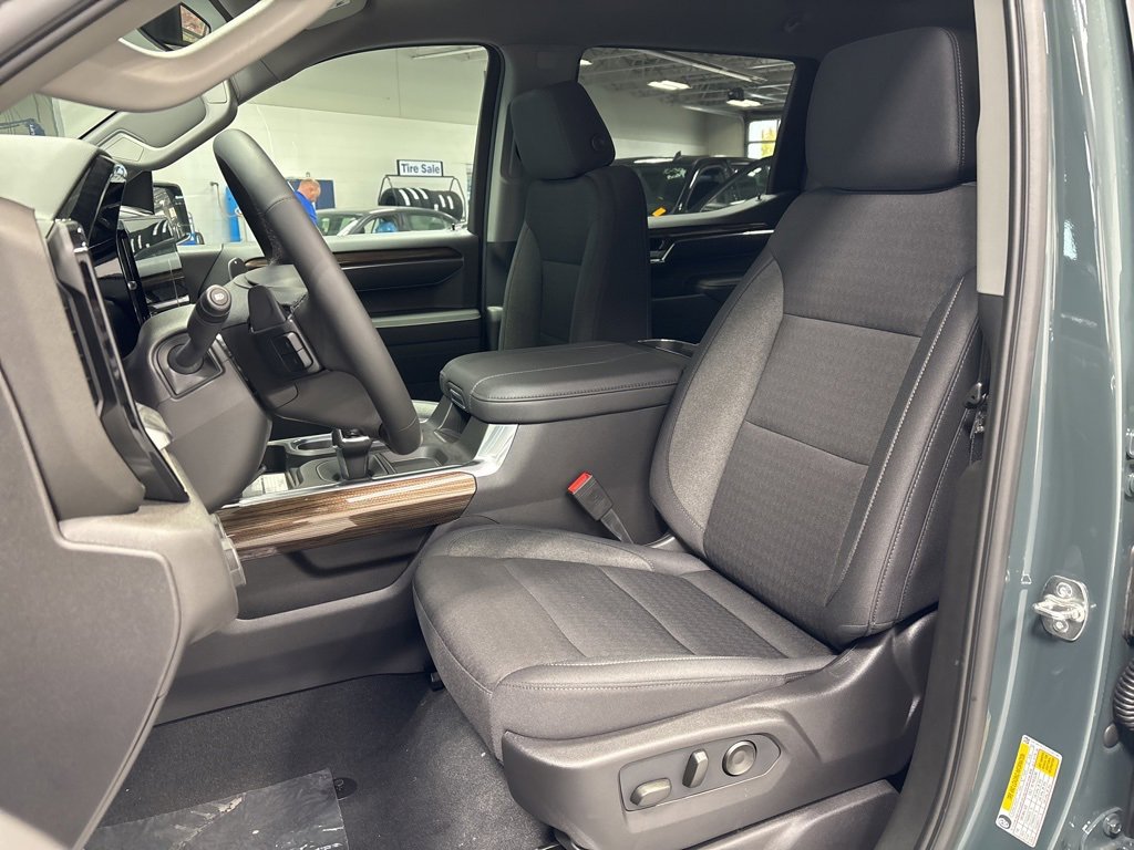 New 2026 Chevrolet Silverado 1500 LT Trail Boss w/ Protection Package image 9