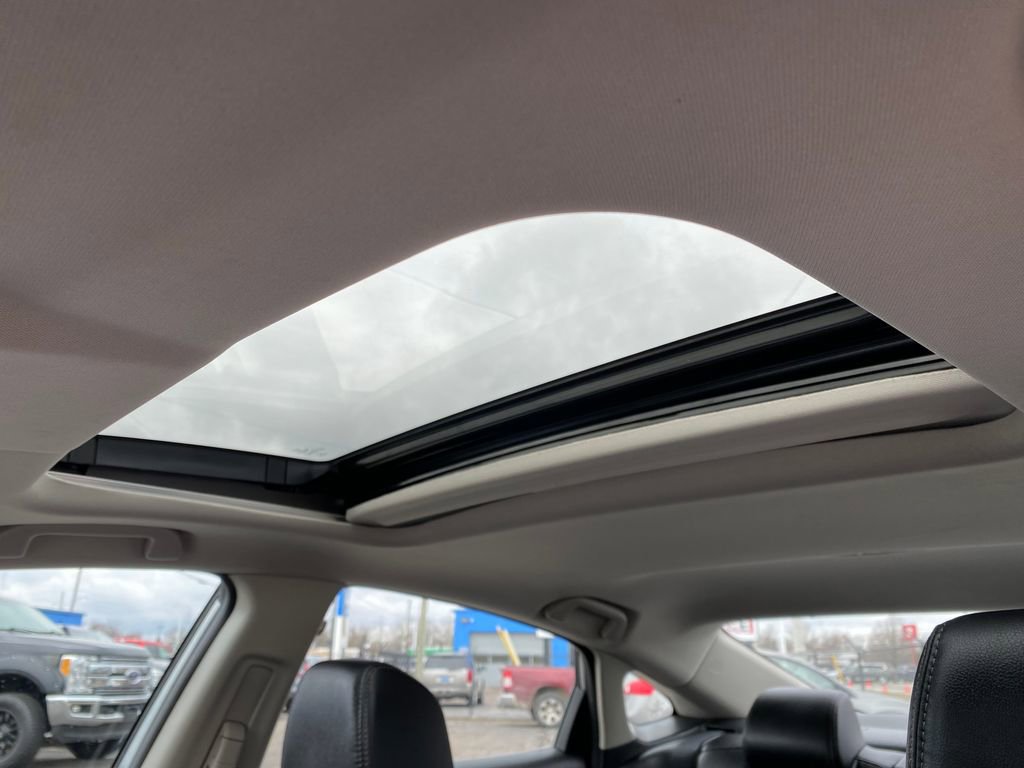 Used 2021 Honda Civic Touring image 12