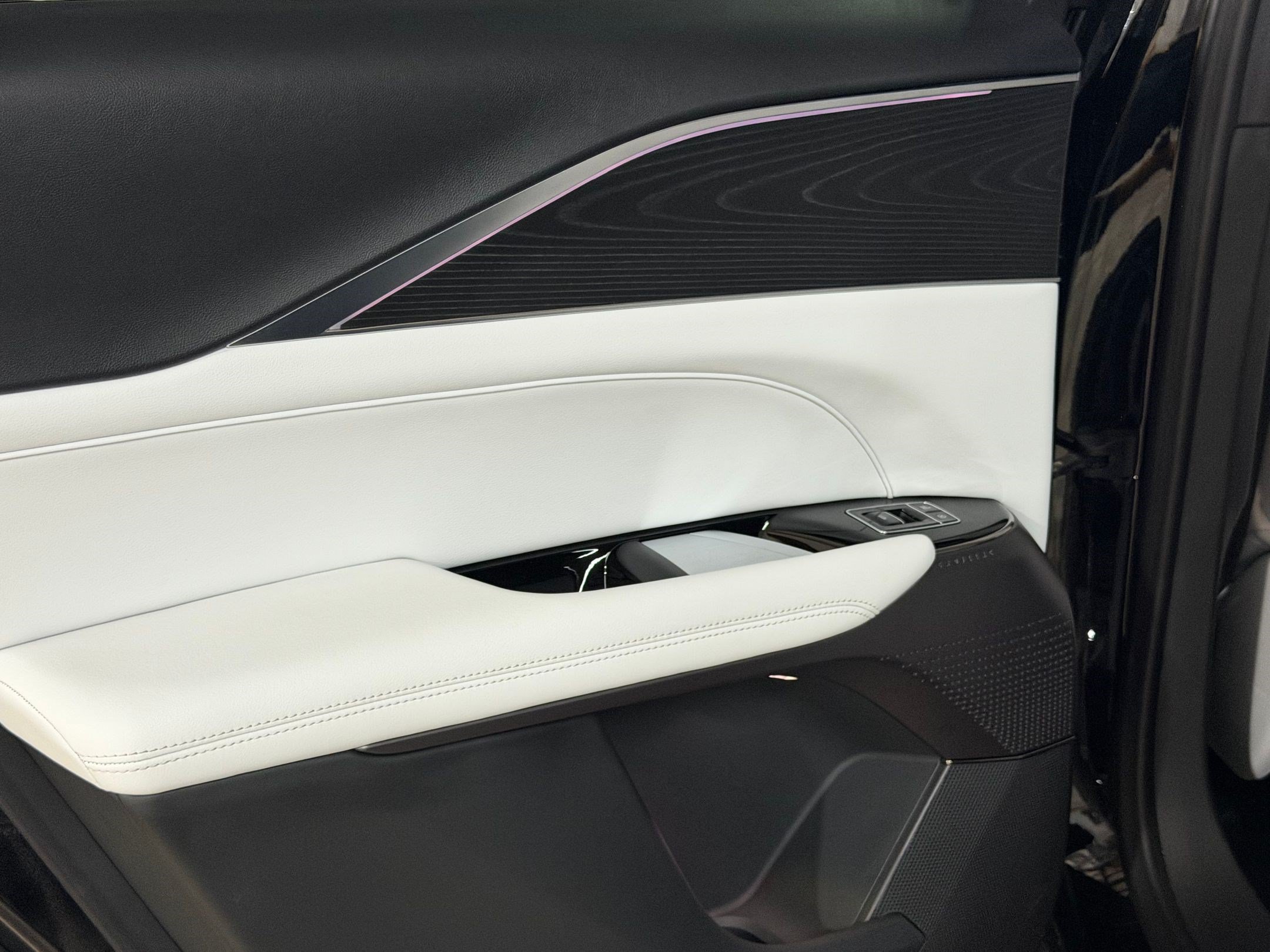Certified 2025 Cadillac Lyriq Sport w/ LPO, Floor Liner Package RWD image 39