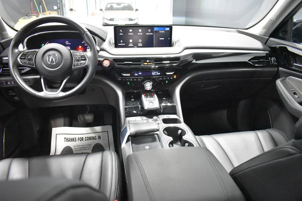 Used 2023 Acura MDX SH-AWD image 13