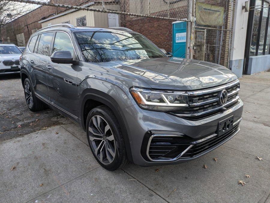 Used 2022 Volkswagen Atlas SEL Premium image 3