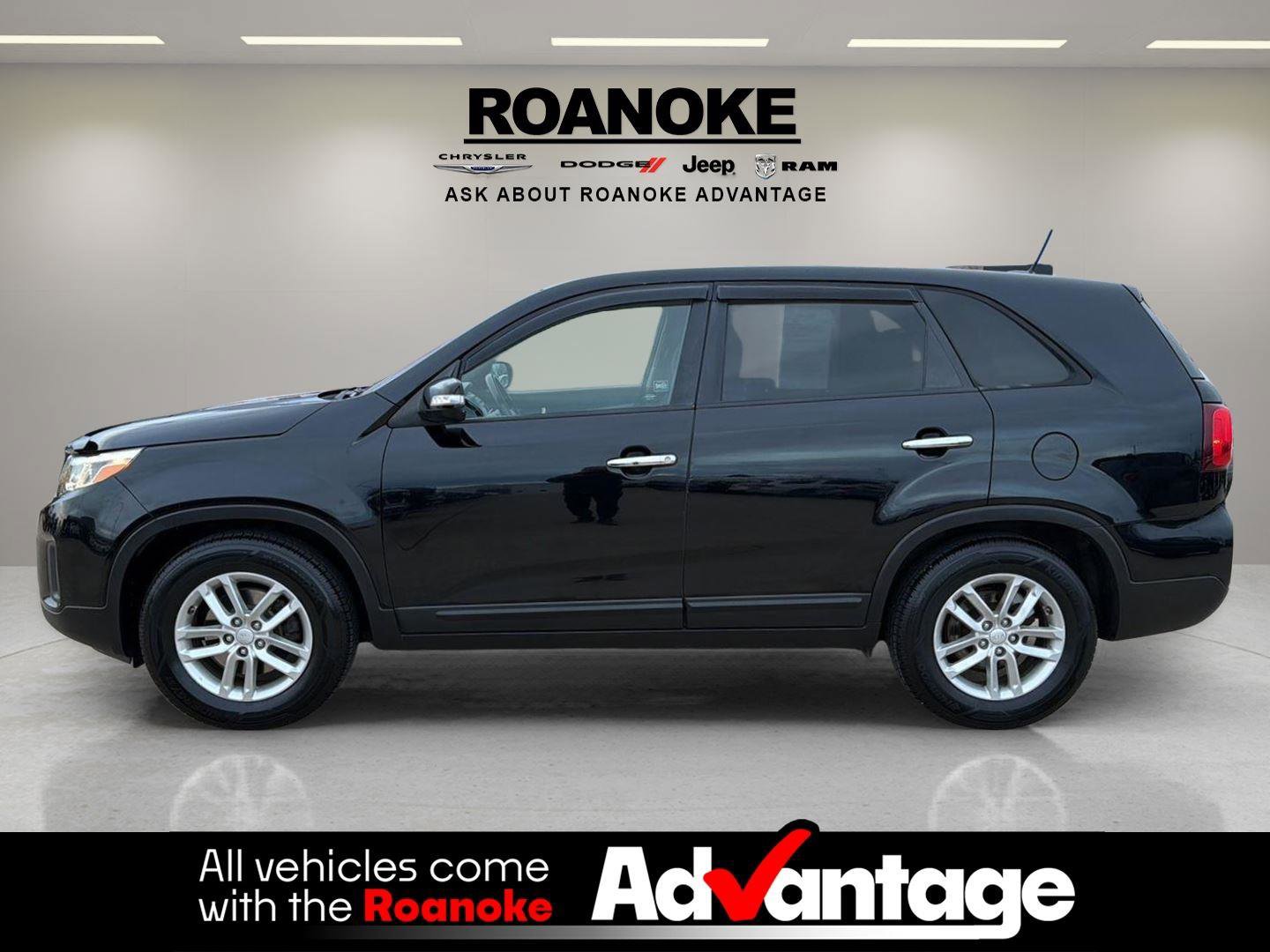 Used 2014 Kia Sorento LX image 2