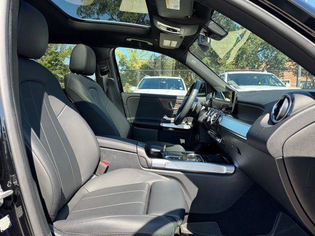 Certified 2023 Mercedes-Benz GLB 250 image 30