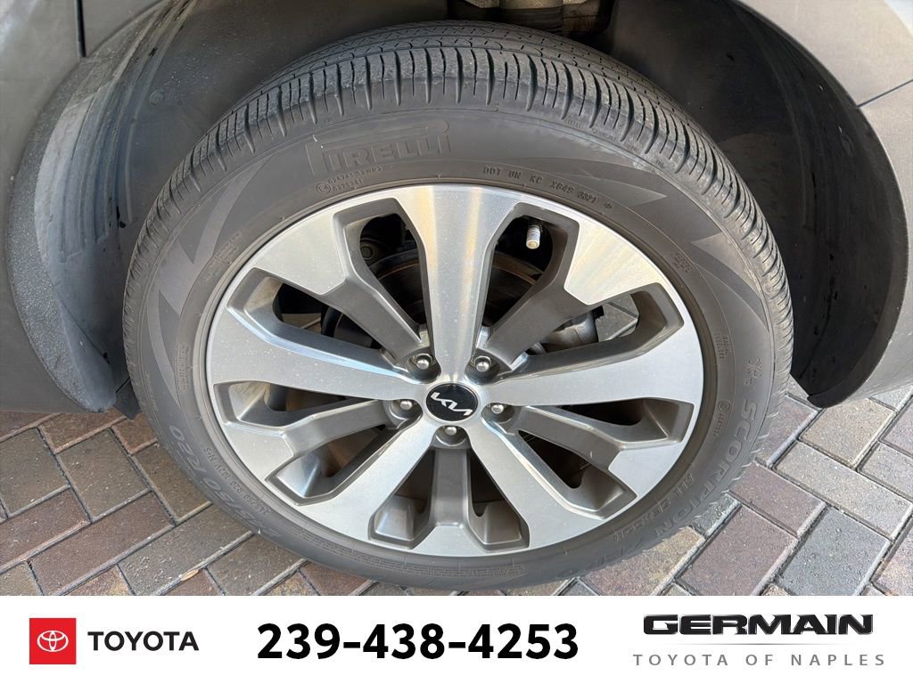 Used 2022 Kia Telluride S image 11