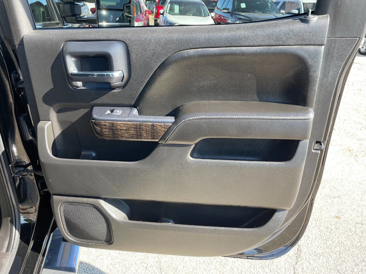 Used 2015 GMC Sierra 3500 Denali w/ Duramax Plus Package image 24