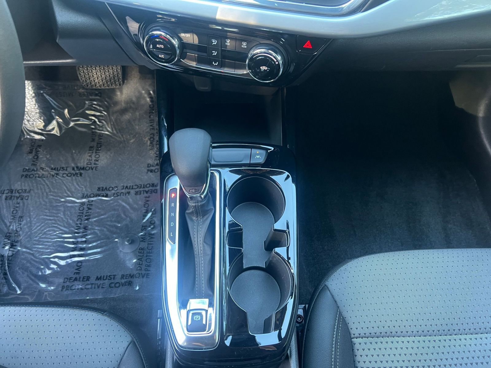 Used 2025 Chevrolet Trax LT image 39