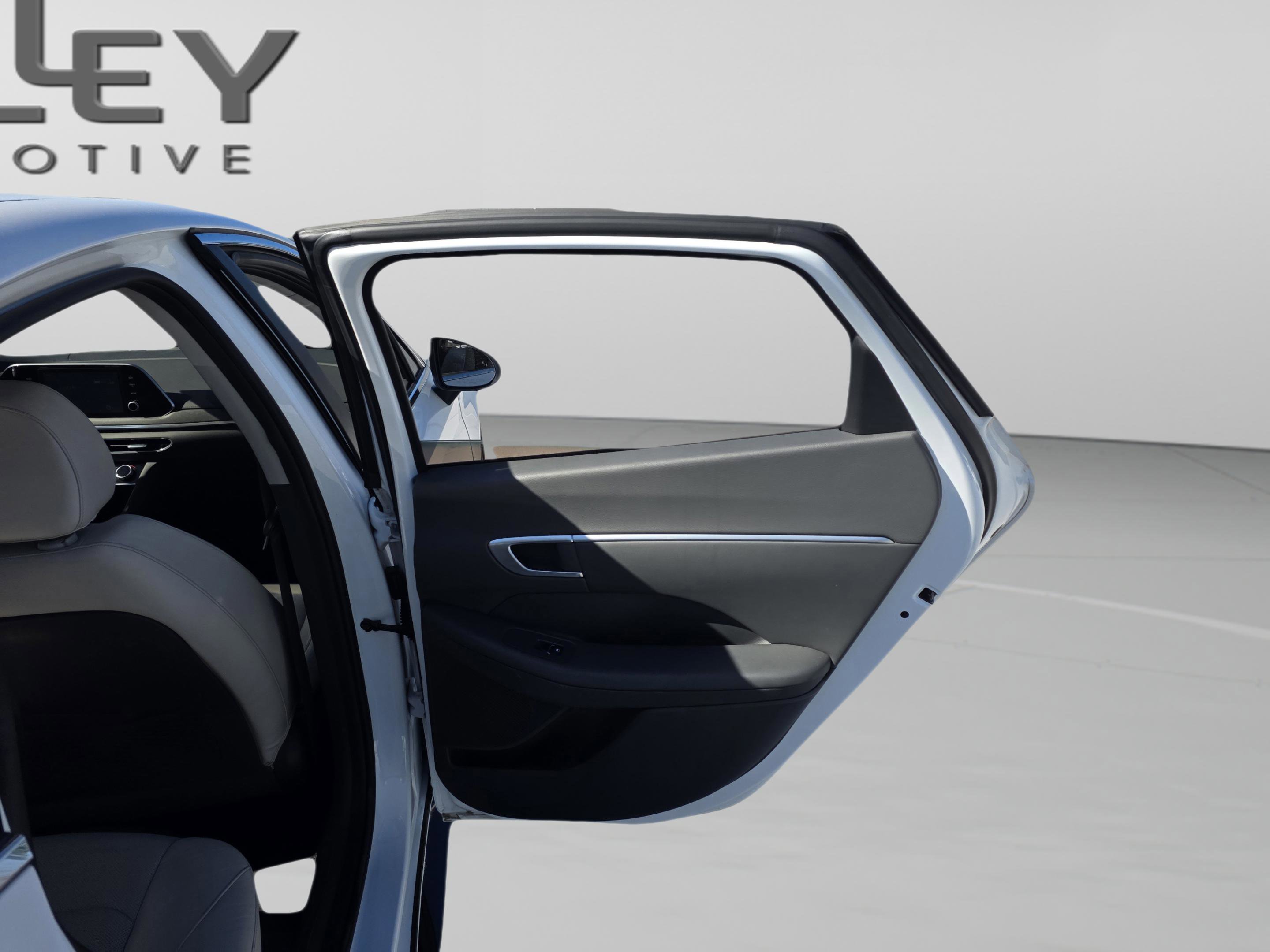 Used 2020 Hyundai Sonata SEL w/ Premium Package image 25