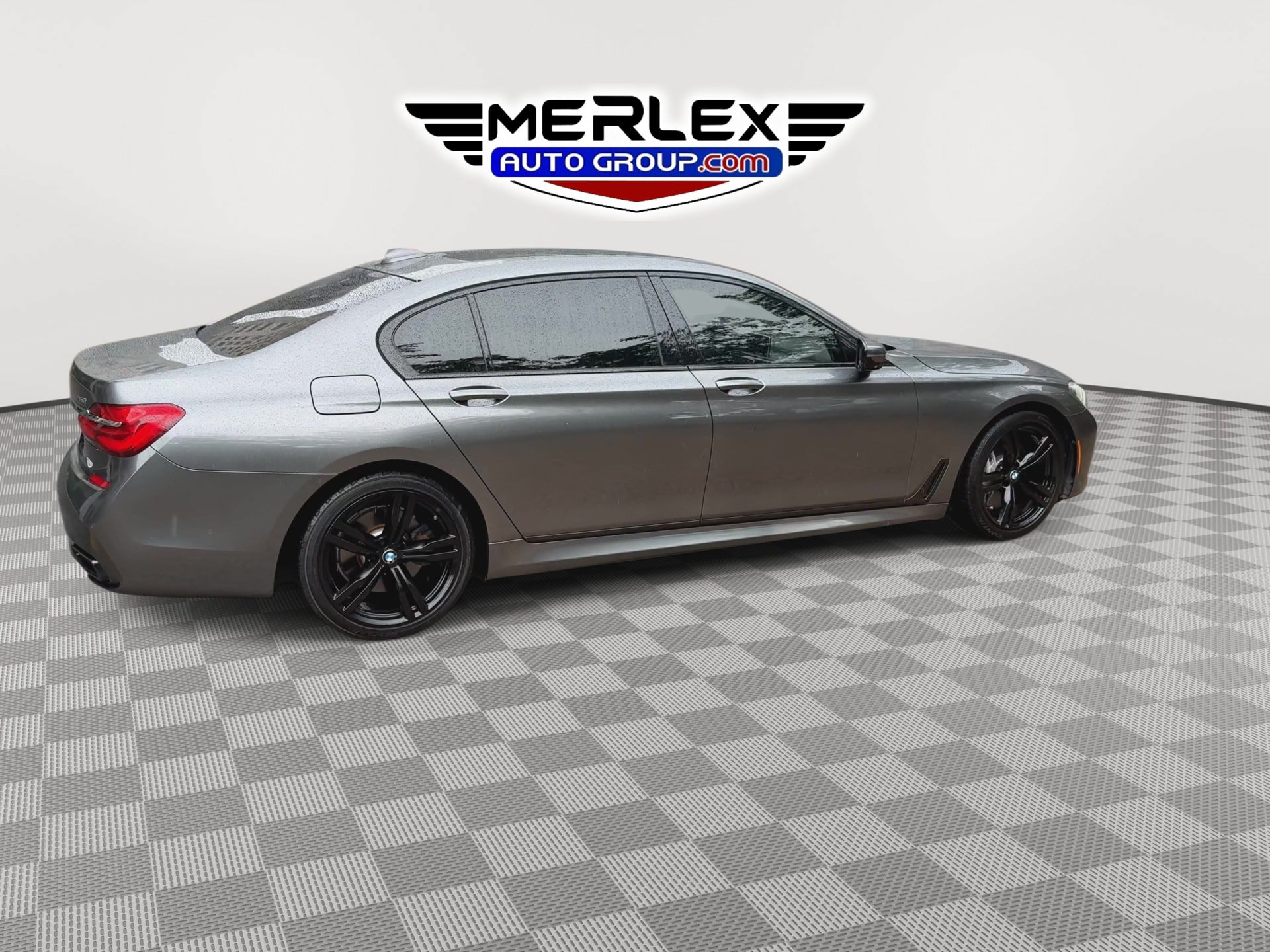Used 2017 BMW 750i RWD image 8