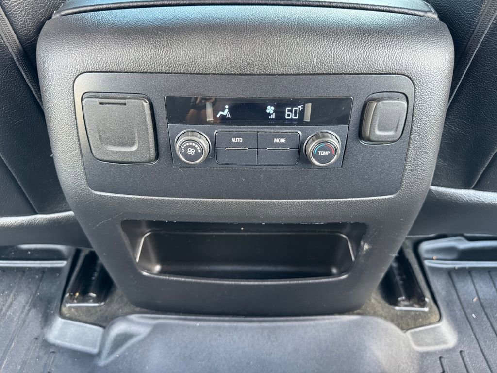 Used 2018 Chevrolet Tahoe LS image 29
