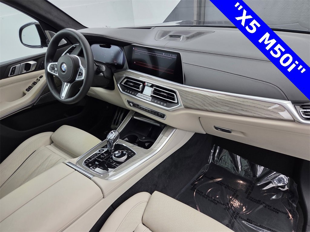 Used 2021 BMW X5 M50i w/ Executive Package image 19