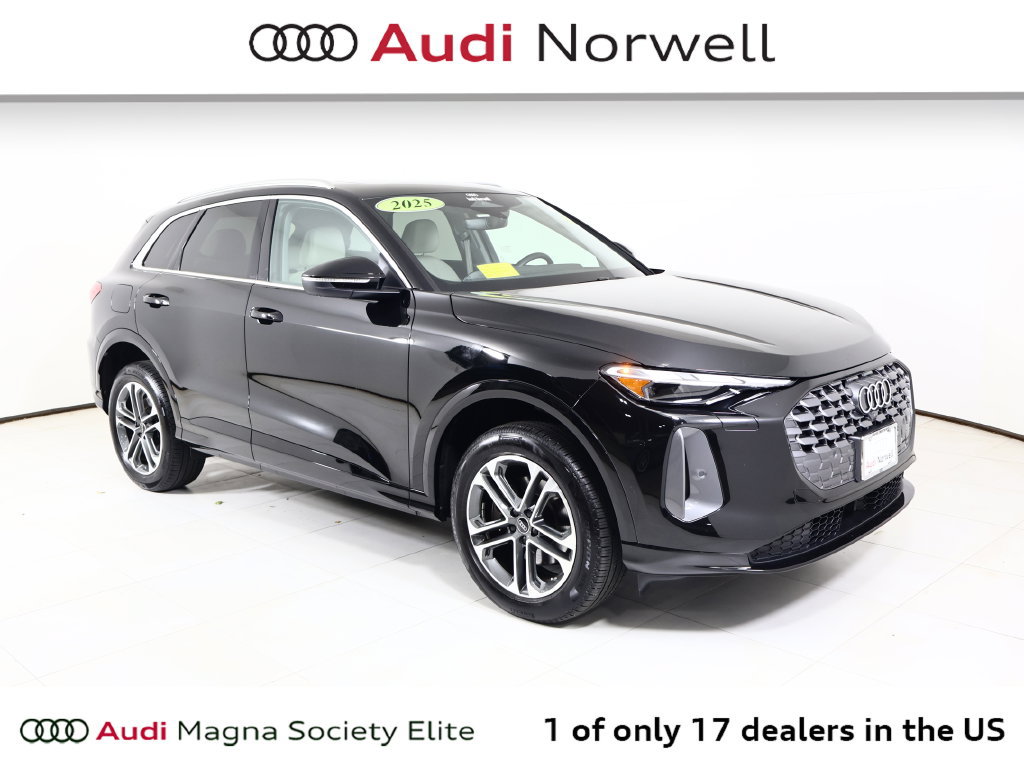 Used 2025 Audi Q5 Premium w/ Convenience Package