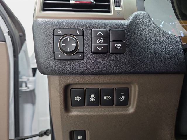 Used 2021 Lexus GX 460 Premium w/ Premium Package image 25