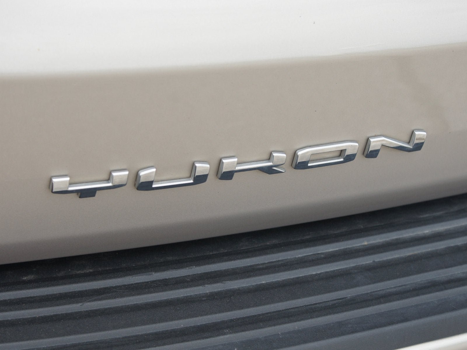 Used 2021 GMC Yukon SLT w/ SLT Premium Package AWD/4WD image 19