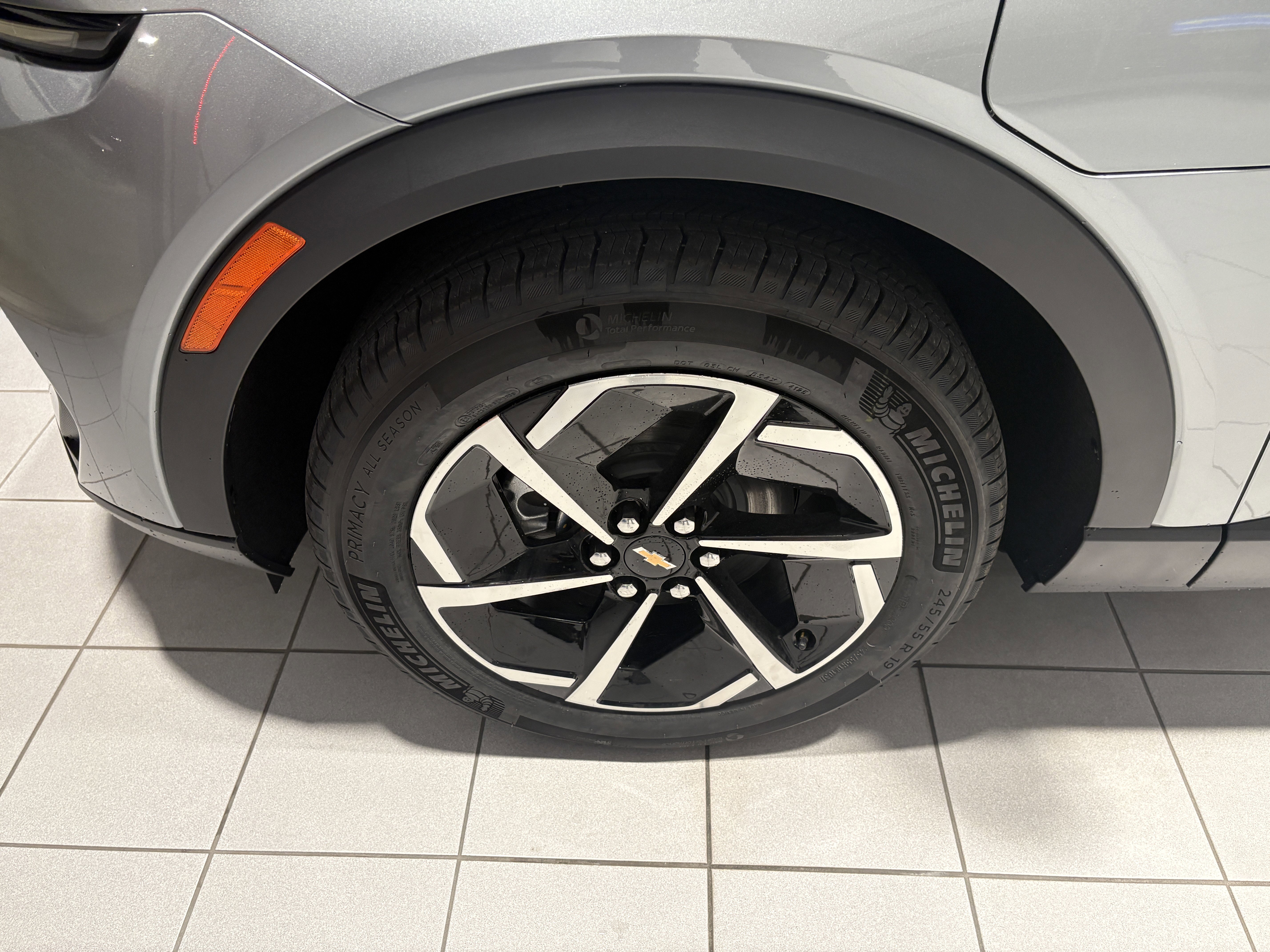 New 2026 Chevrolet Equinox EV LT image 8