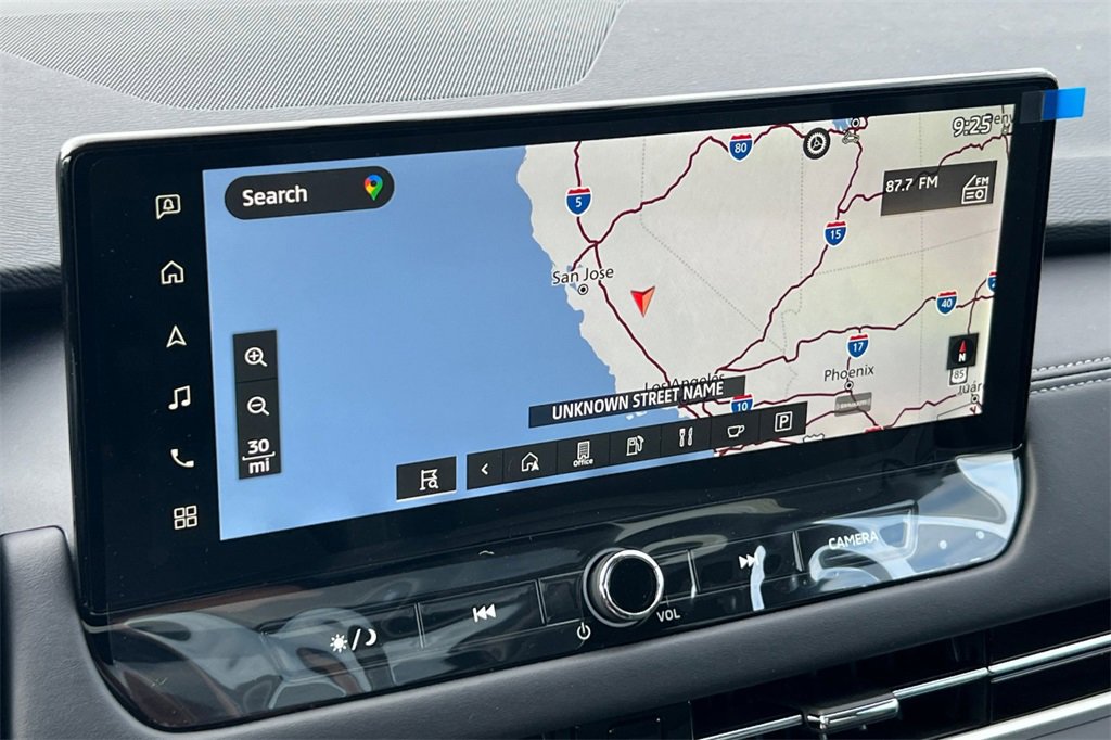 New 2025 Mitsubishi Outlander SE image 18