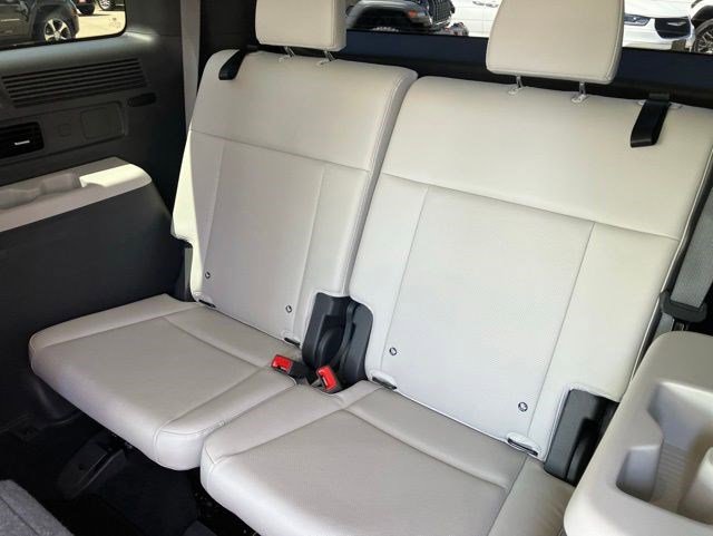 Used 2025 Hyundai Santa Fe SEL AWD/4WD image 25
