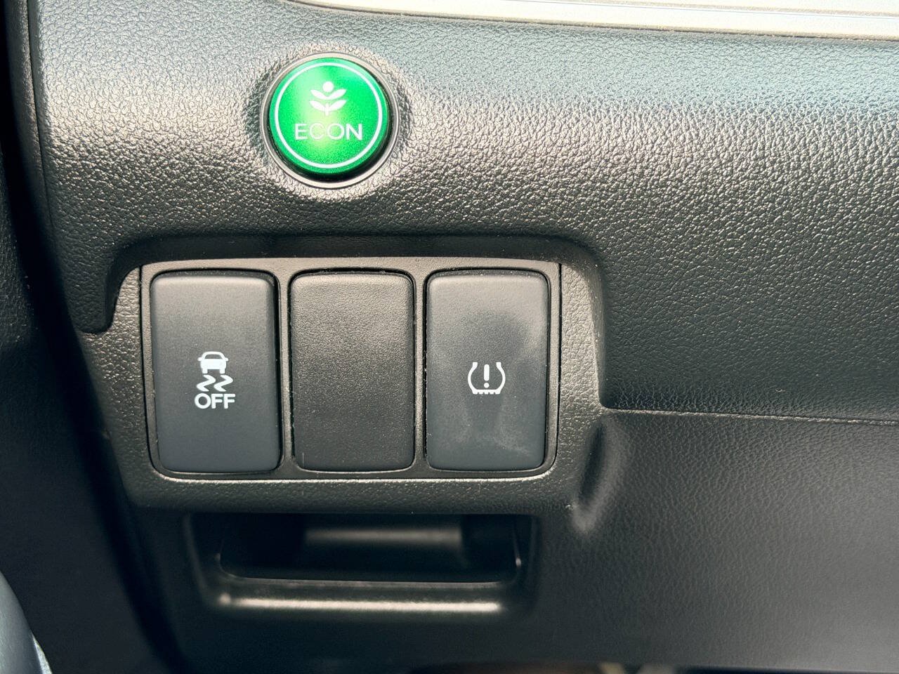 Used 2015 Honda CR-V LX image 39