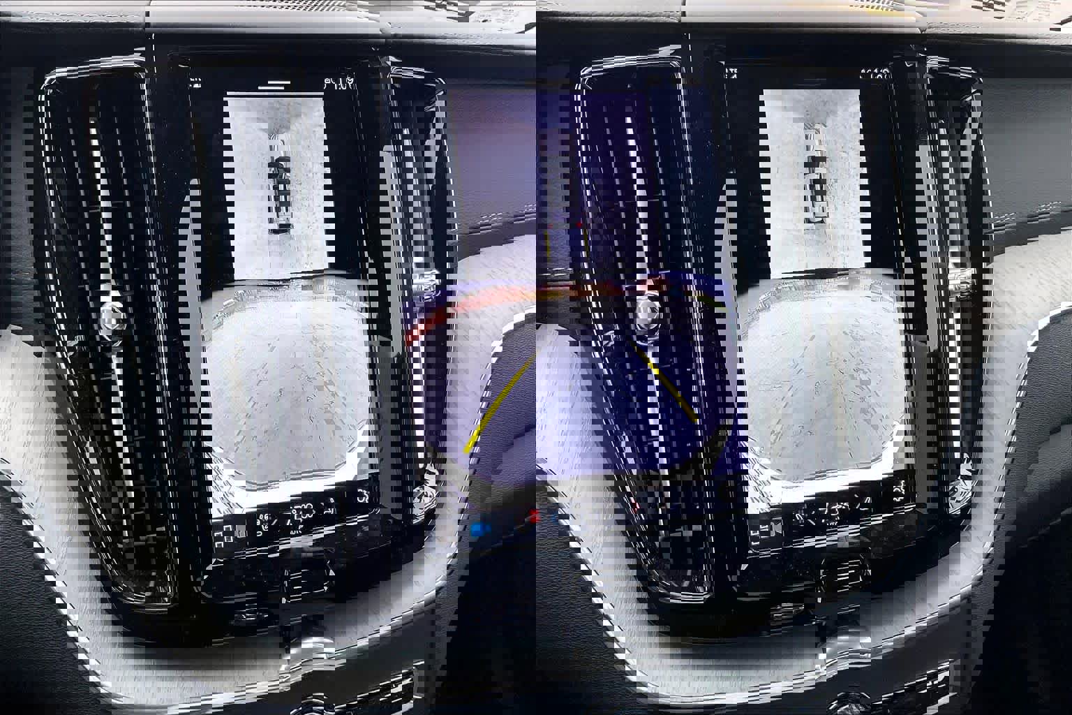 Used 2025 Volvo XC60 B5 Ultra w/ Protection Package Premier image 24