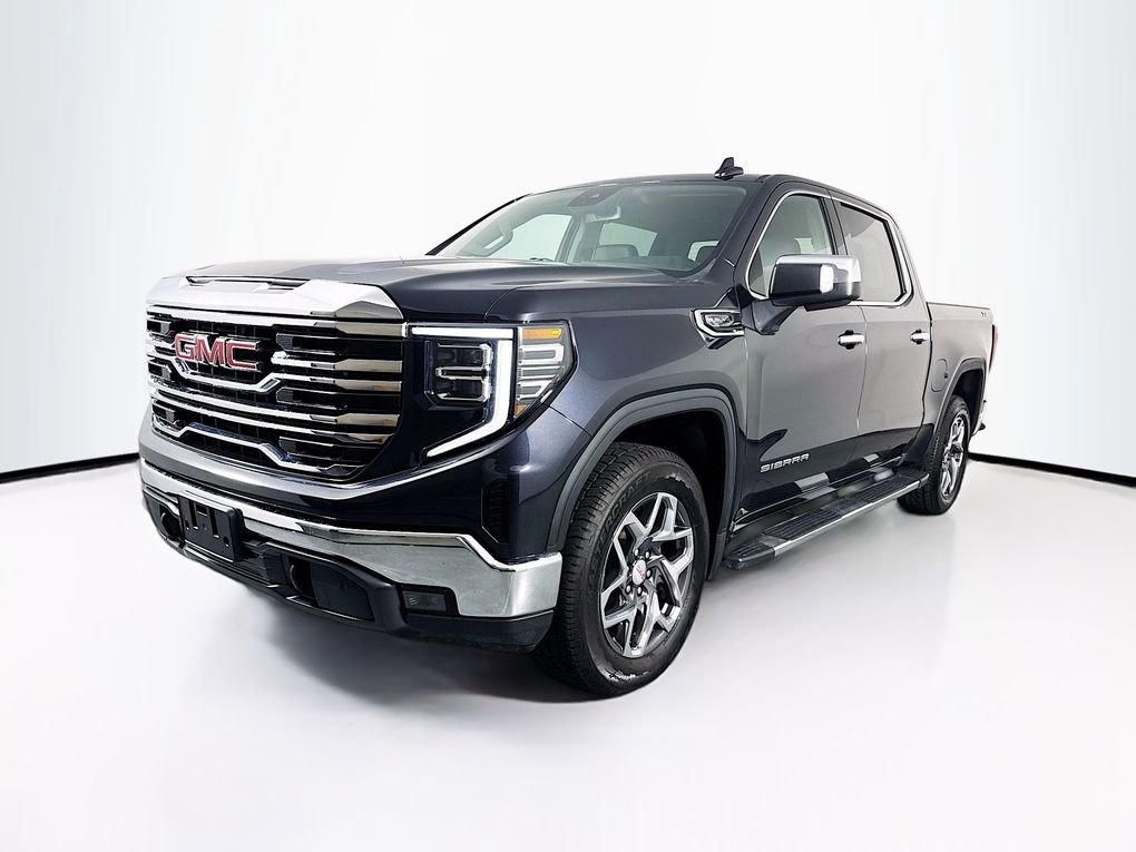 Used 2023 GMC Sierra 1500 SLT w/ SLT Premium Package AWD/4WD image 3