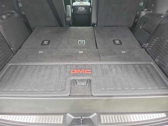 Used 2020 GMC Yukon Denali w/ Open Road Package image 12