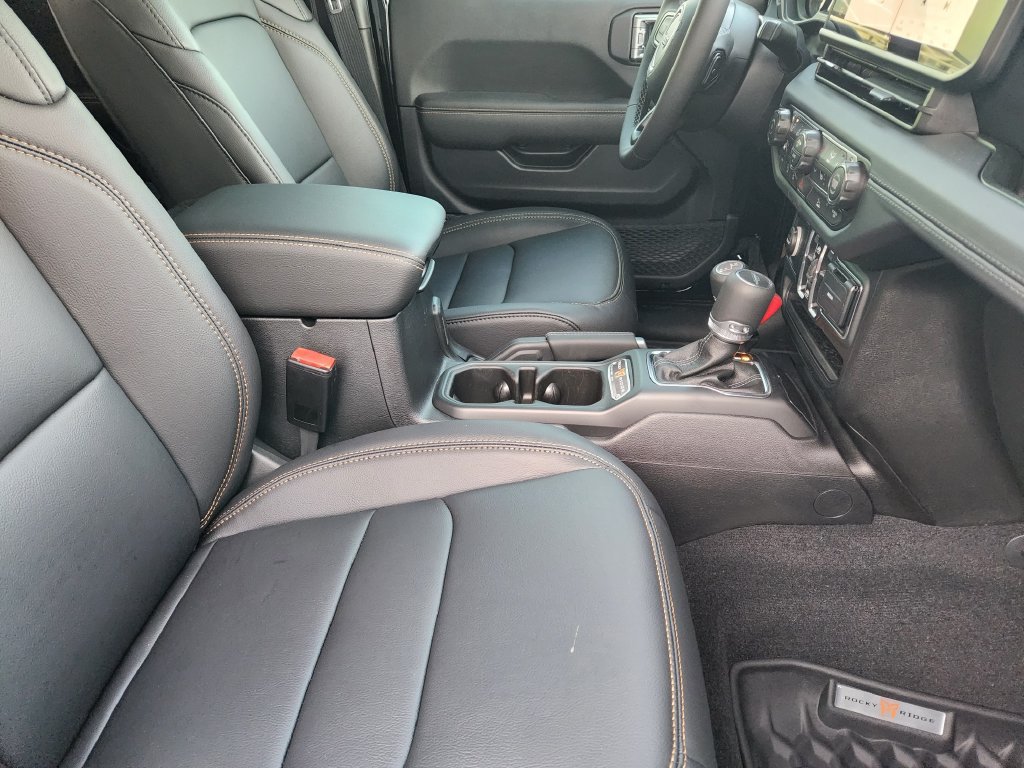 New 2025 Jeep Gladiator Mojave AWD/4WD image 10