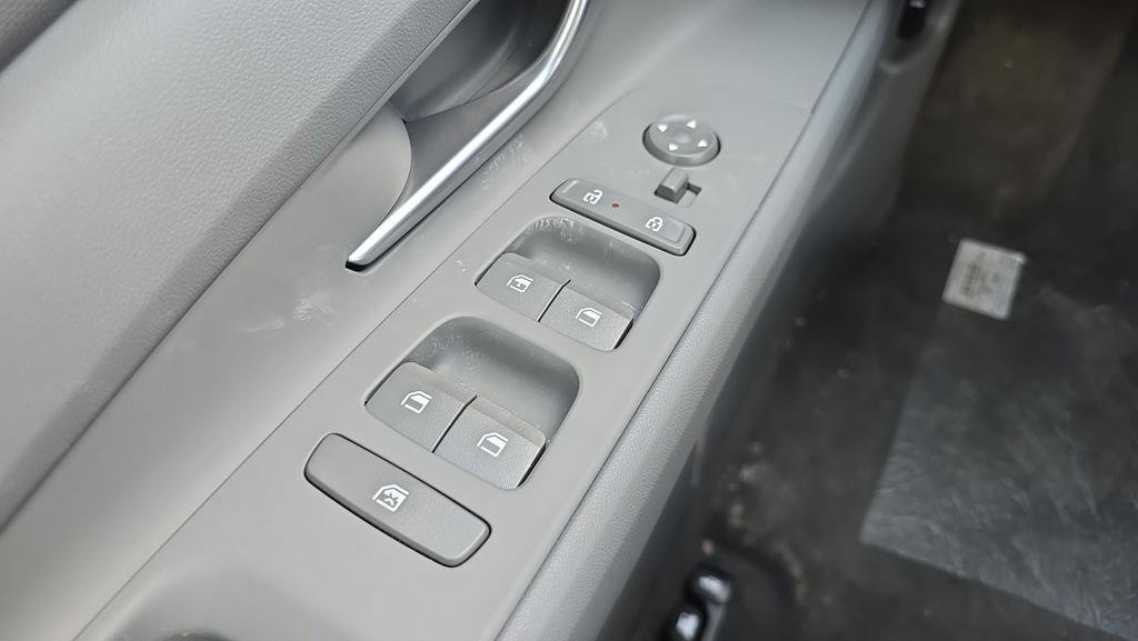 New 2026 Hyundai Elantra SE FWD image 16