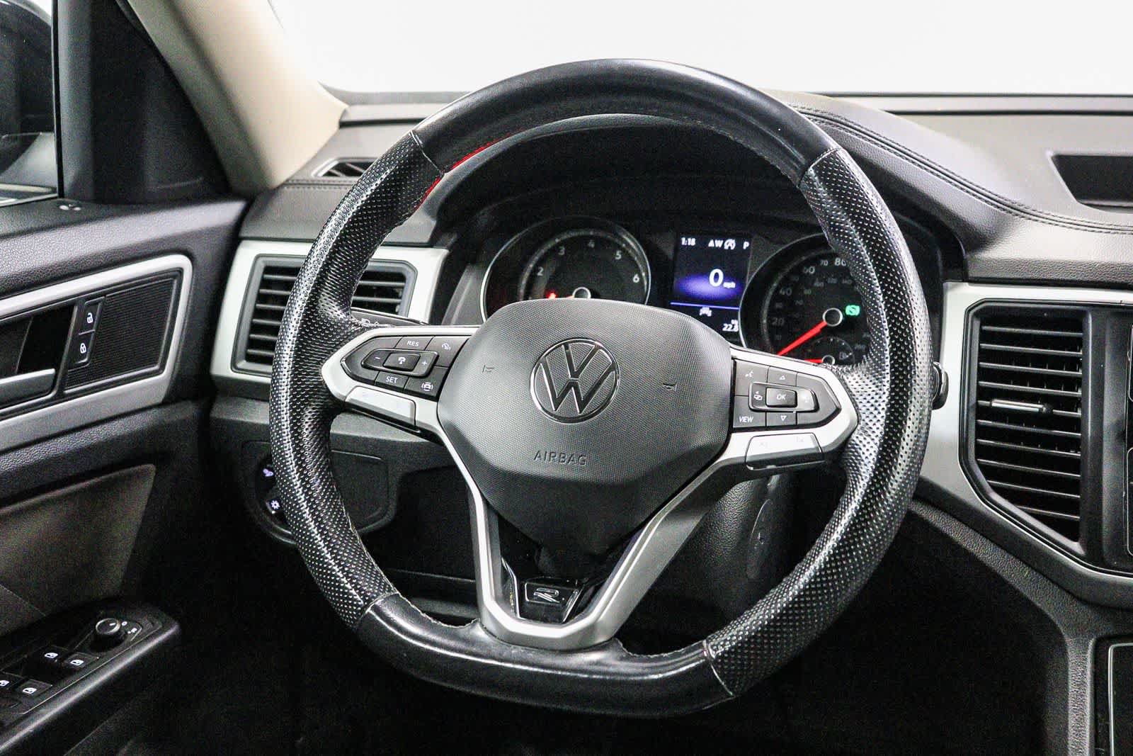 Used 2021 Volkswagen Atlas SE w/ Panoramic Sunroof Package AWD/4WD image 18