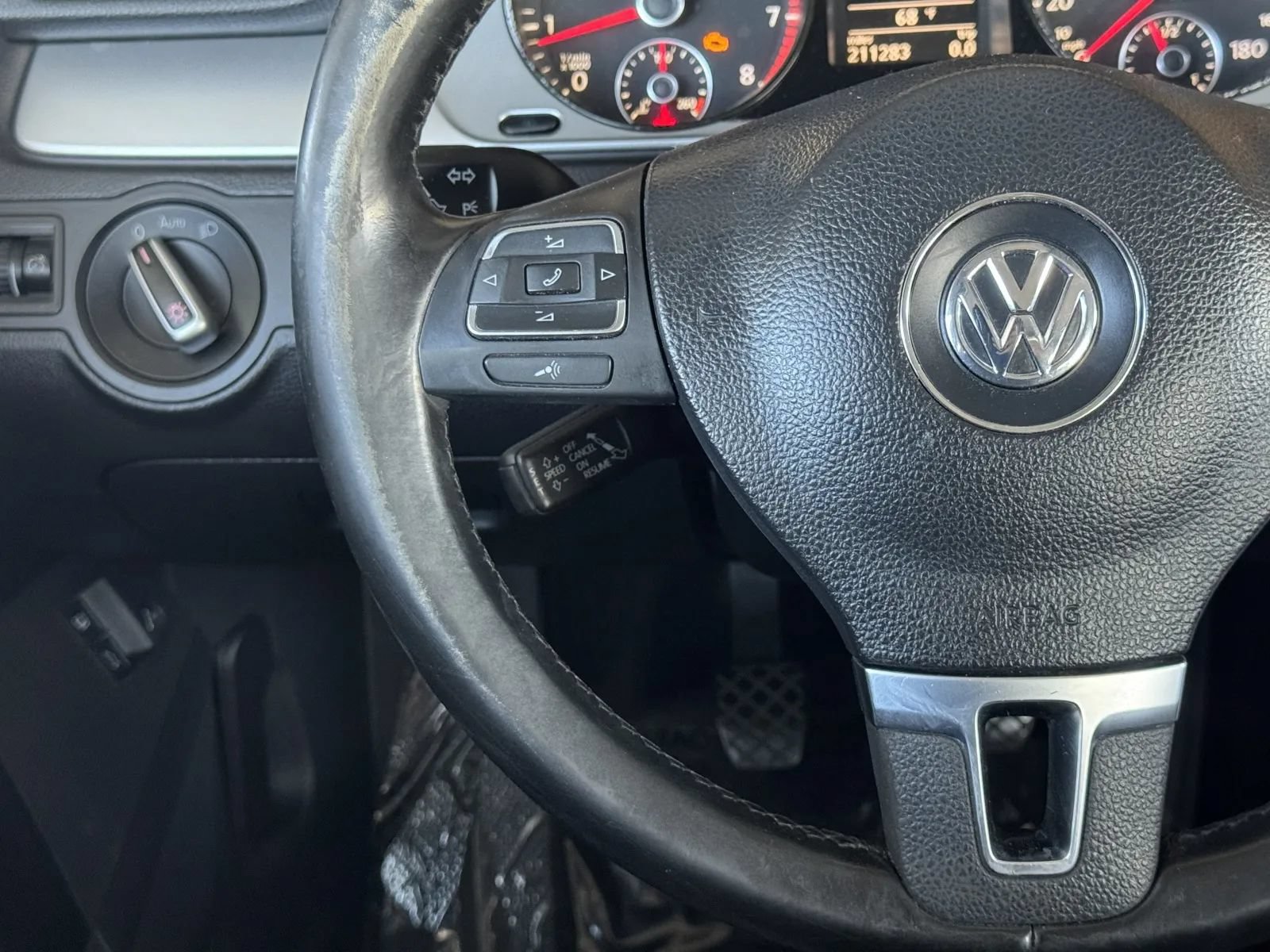 Used 2012 Volkswagen CC Sport FWD image 21