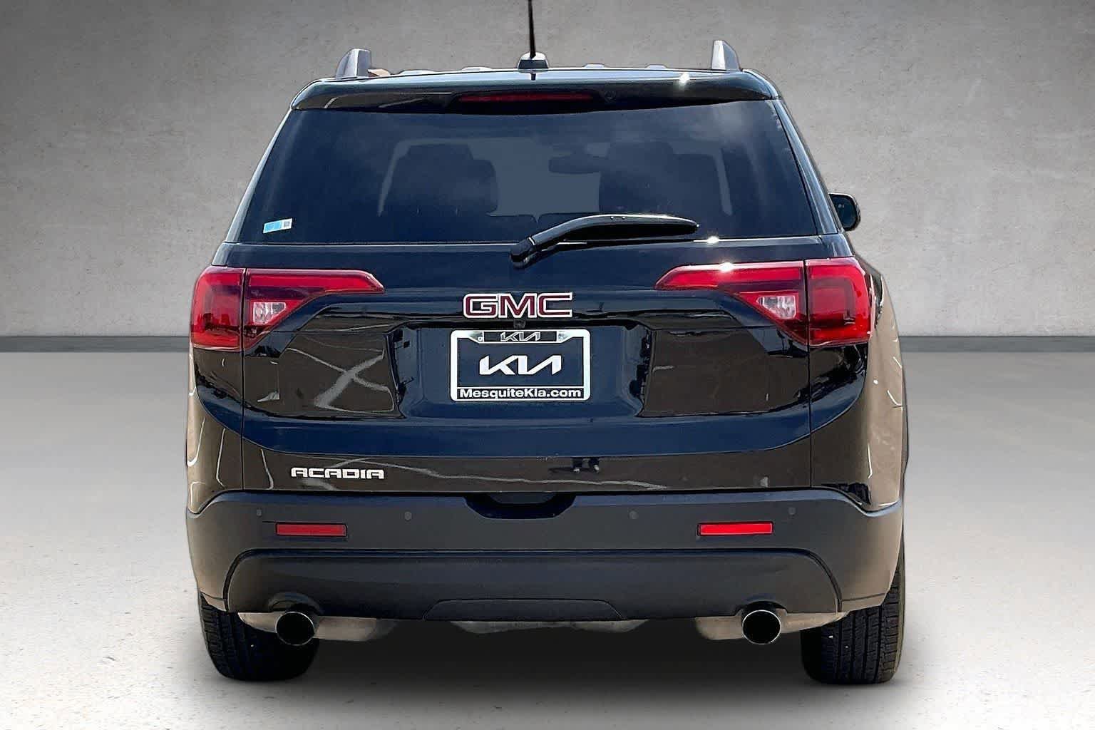 Used 2019 GMC Acadia SLT w/ Black Edition FWD image 5