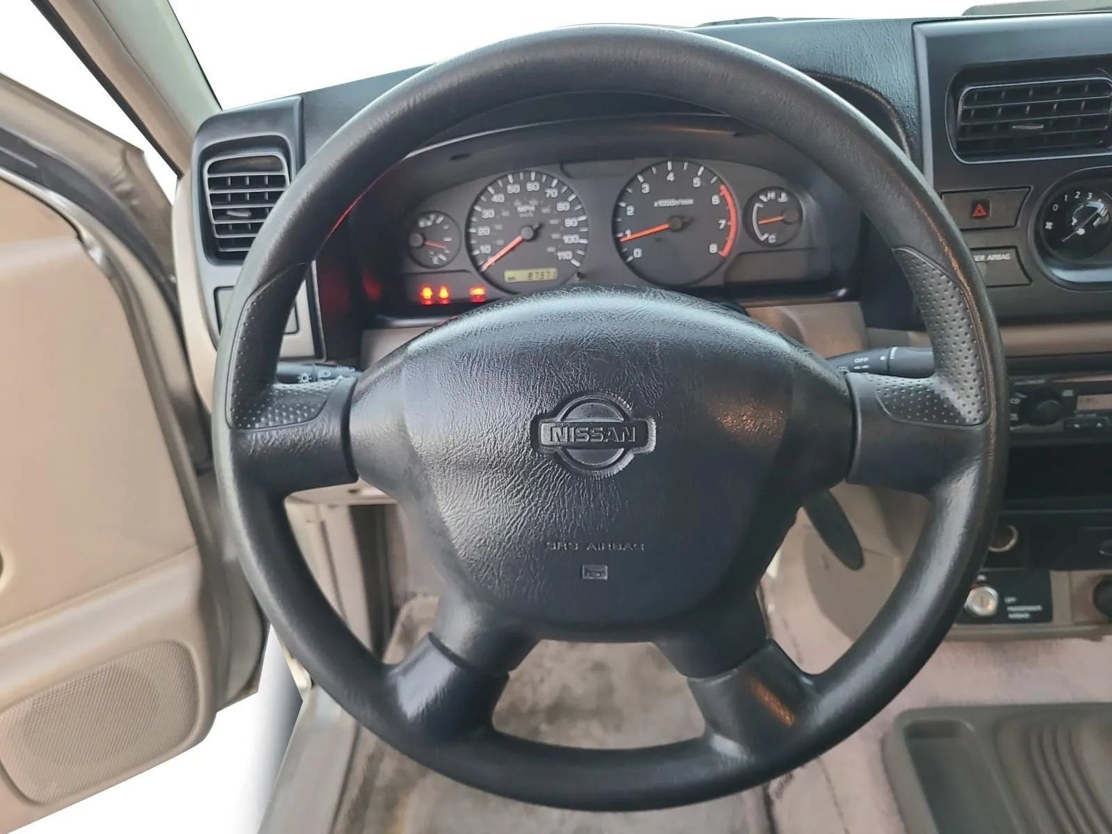 Used 2001 Nissan Frontier XE RWD image 12