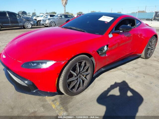 Used 2019 Aston Martin V8 Vantage Coupe RWD image 27