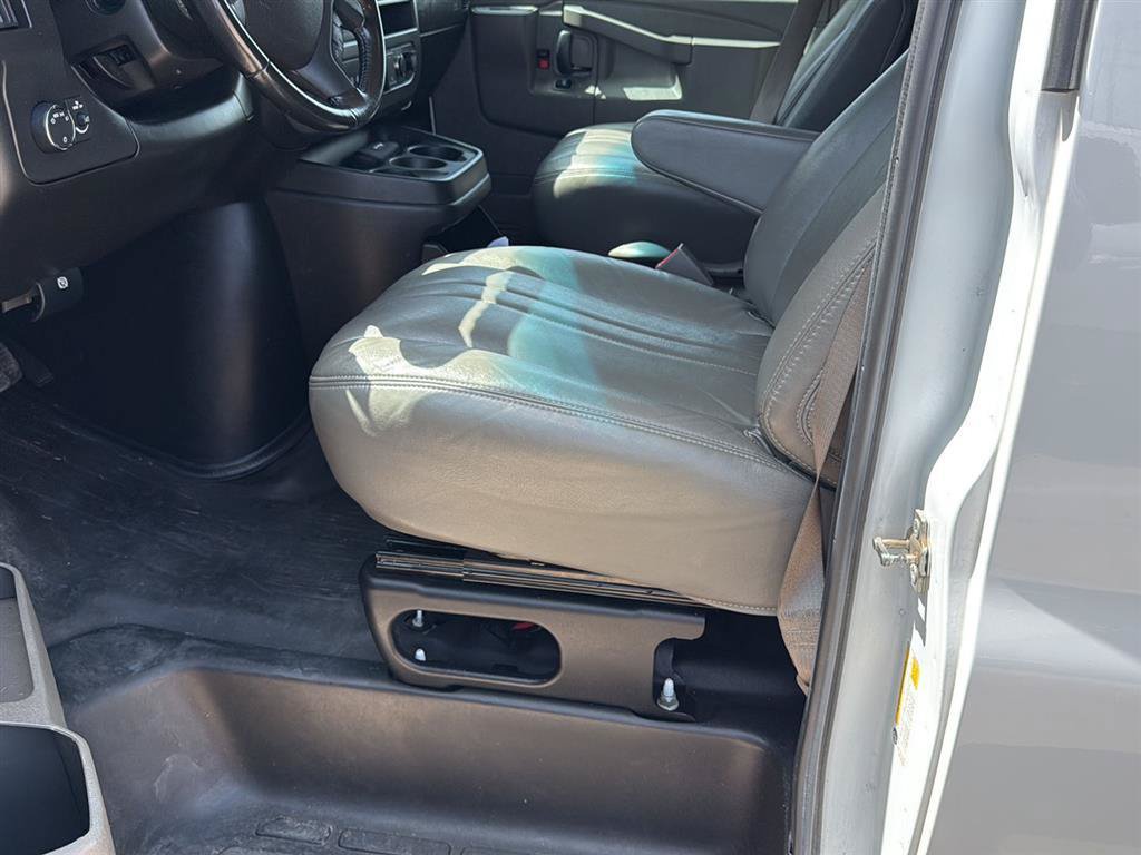 Used 2022 Chevrolet Express 2500 w/ Communications Package RWD image 10