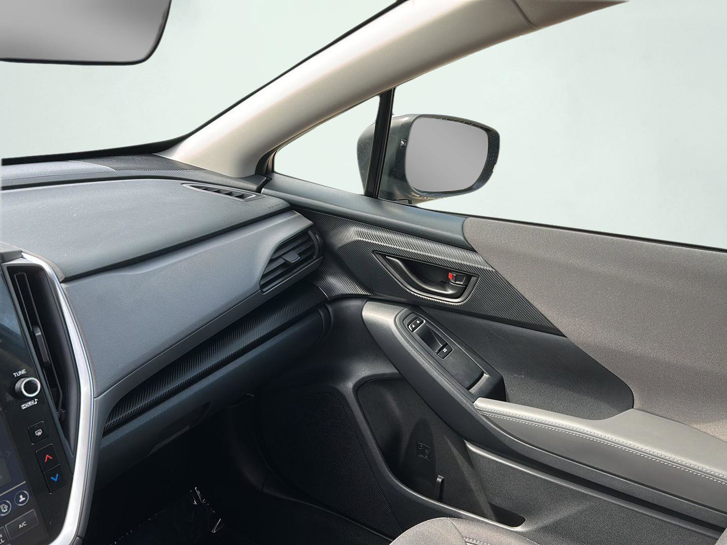 Used 2025 Subaru Crosstrek 2.0i Premium image 23