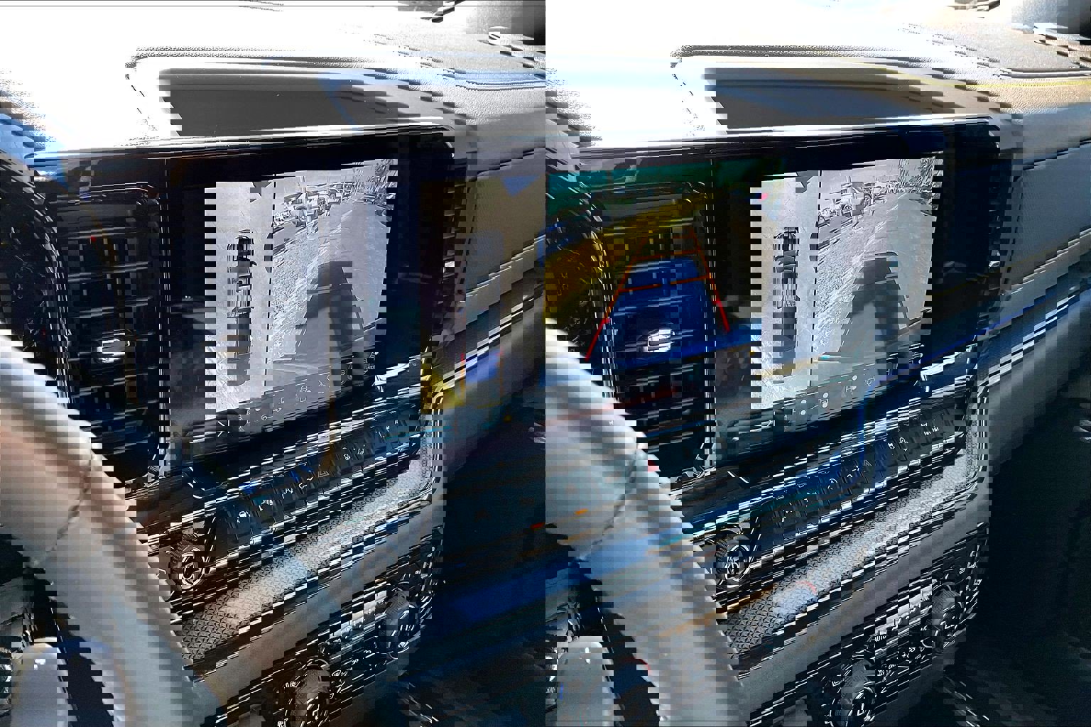 Certified 2023 Chevrolet Silverado 1500 ZR2 w/ Technology Package image 20