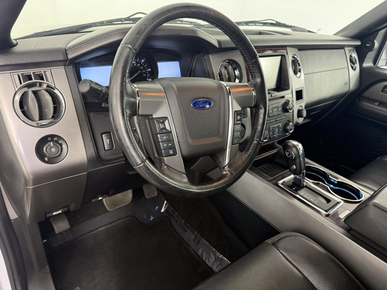 Used 2016 Ford Expedition EL Platinum AWD/4WD image 19