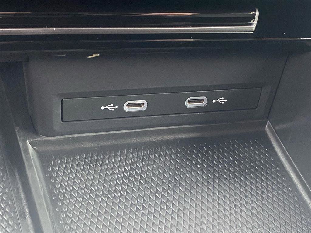 Certified 2024 Volkswagen Atlas SE image 17