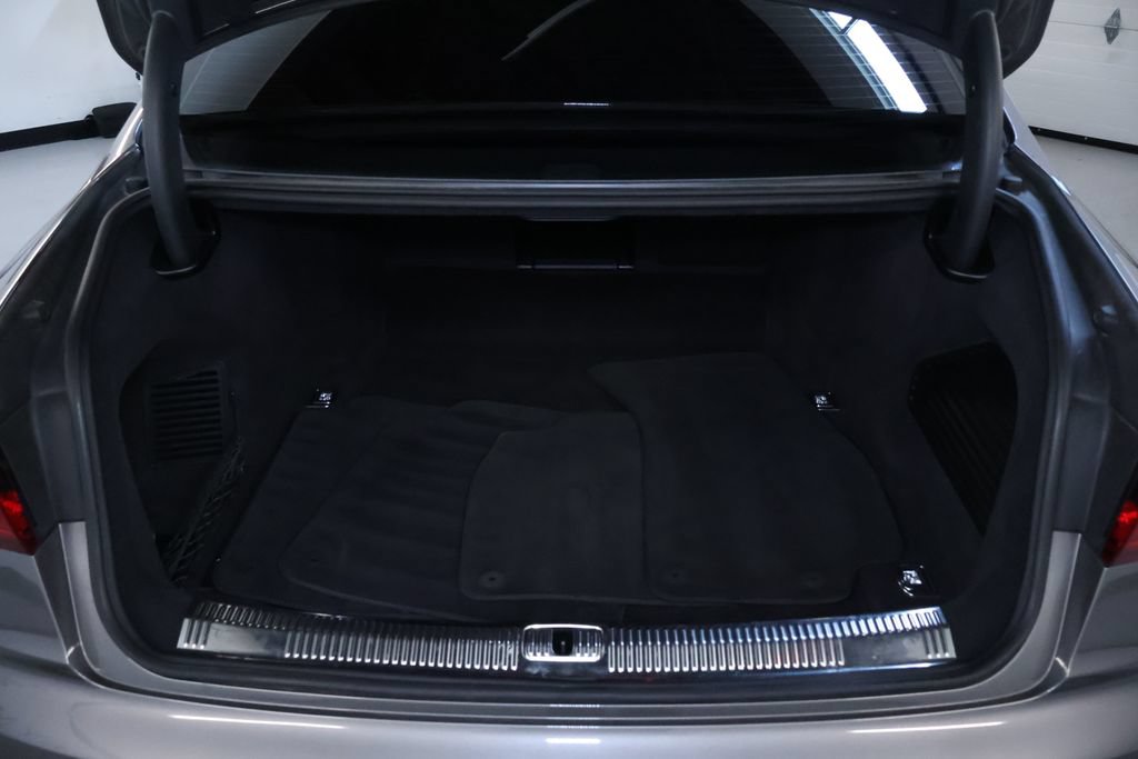 Used 2019 Audi A8 L 3.0T AWD/4WD image 16