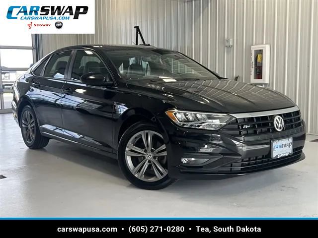 Used 2020 Volkswagen Jetta R-Line w/ R-Line Cold Weather Package FWD image 1