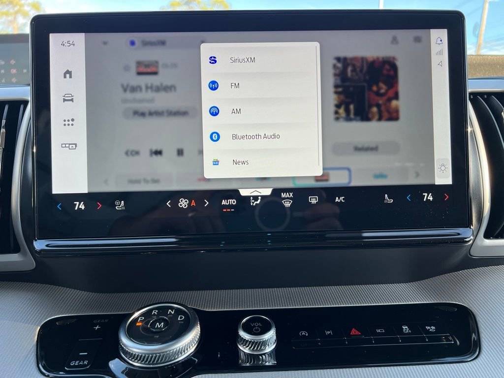 New 2026 Ford Expedition Active image 27