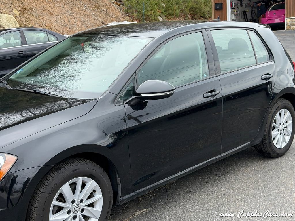 Used 2016 Volkswagen Golf S image 34