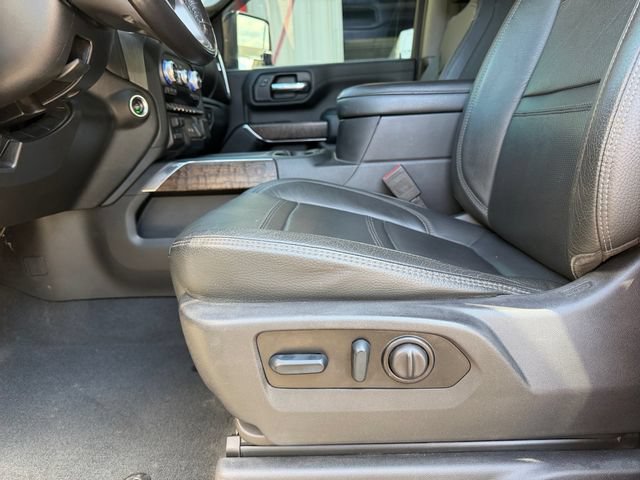 Used 2022 GMC Sierra 3500 Denali w/ Denali Ultimate Package AWD/4WD image 26