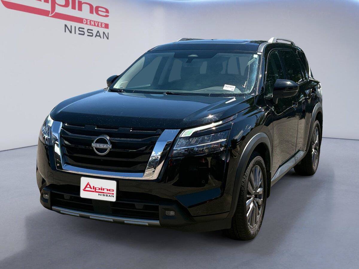 Used 2024 Nissan Pathfinder SL w/ SL Premium Package AWD/4WD image 1