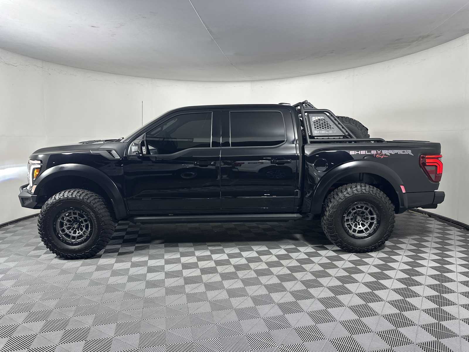 Used 2025 Ford F150 Raptor AWD/4WD image 7