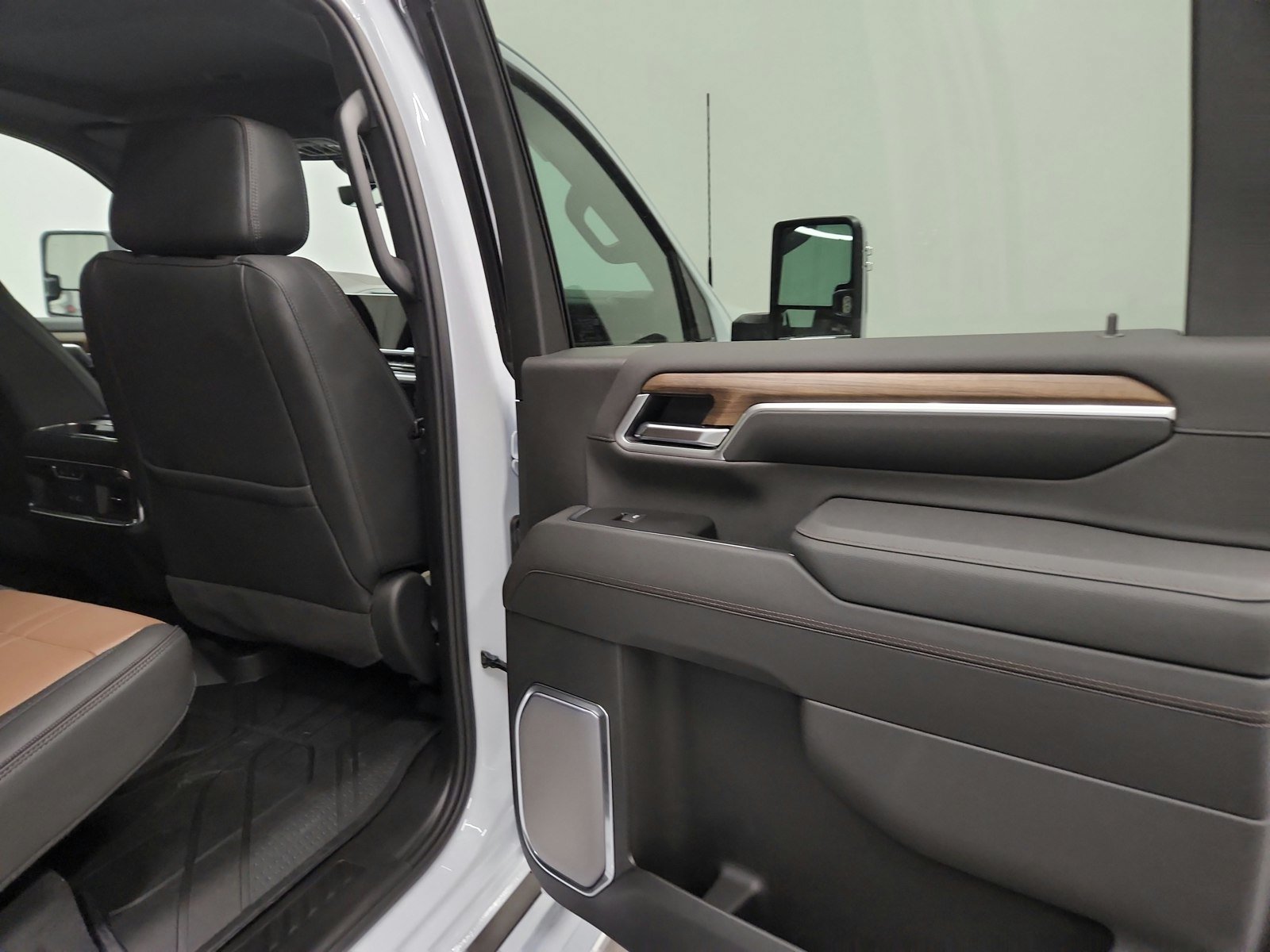 New 2026 Chevrolet Silverado 3500 High Country w/ High Country Premium Package AWD/4WD image 48