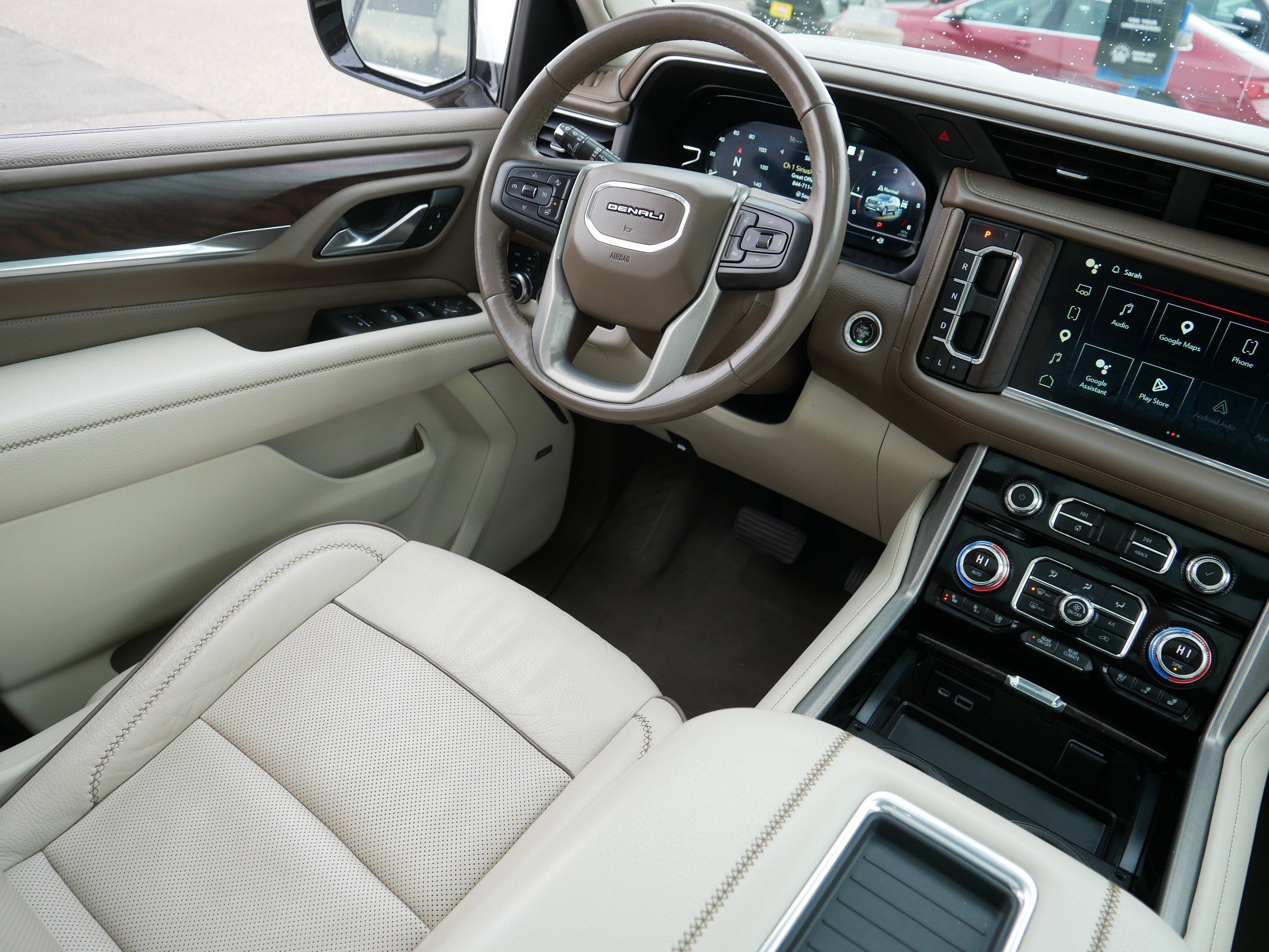 Used 2022 GMC Yukon Denali image 9