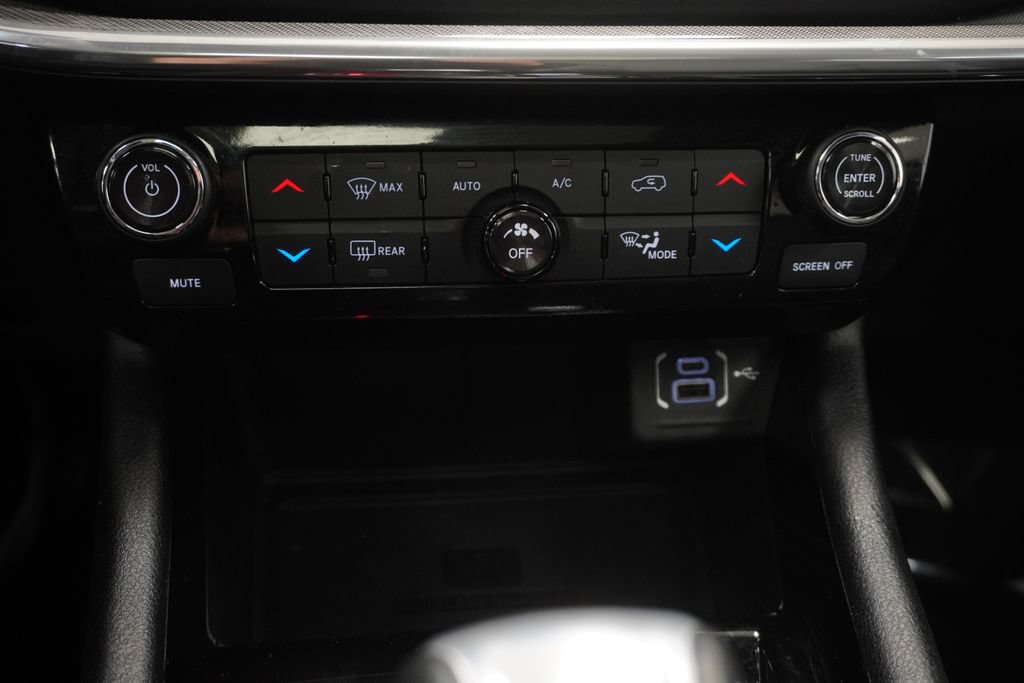 Certified 2023 Jeep Compass High Altitude w/ Driver Assist Group I AWD/4WD image 29