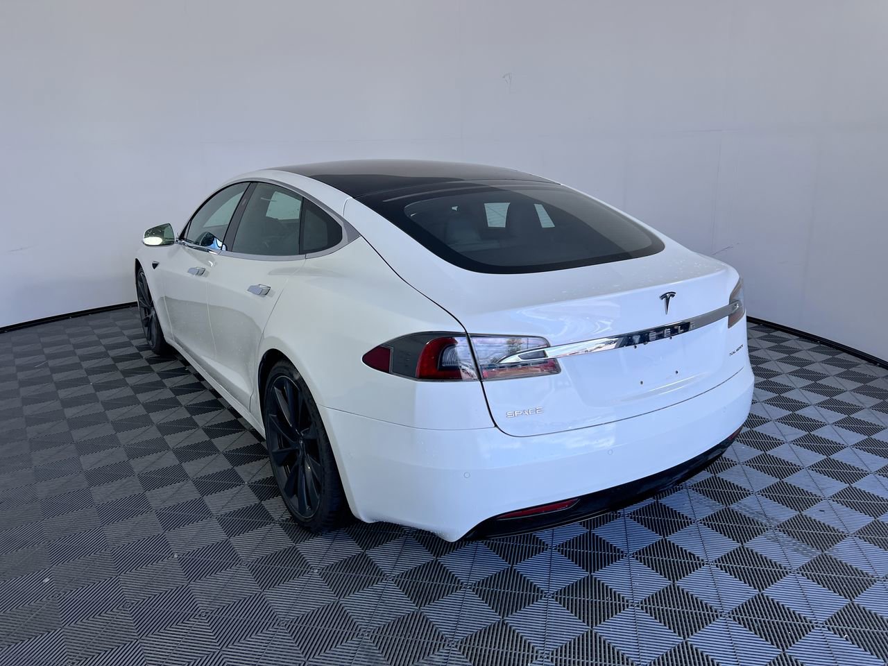 Used 2021 Tesla Model S Long Range Plus AWD/4WD image 5