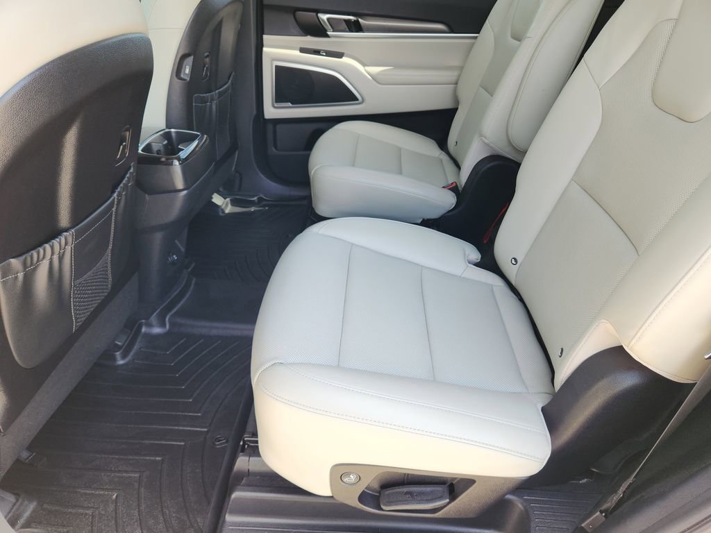 Used 2021 Kia Telluride S FWD image 31