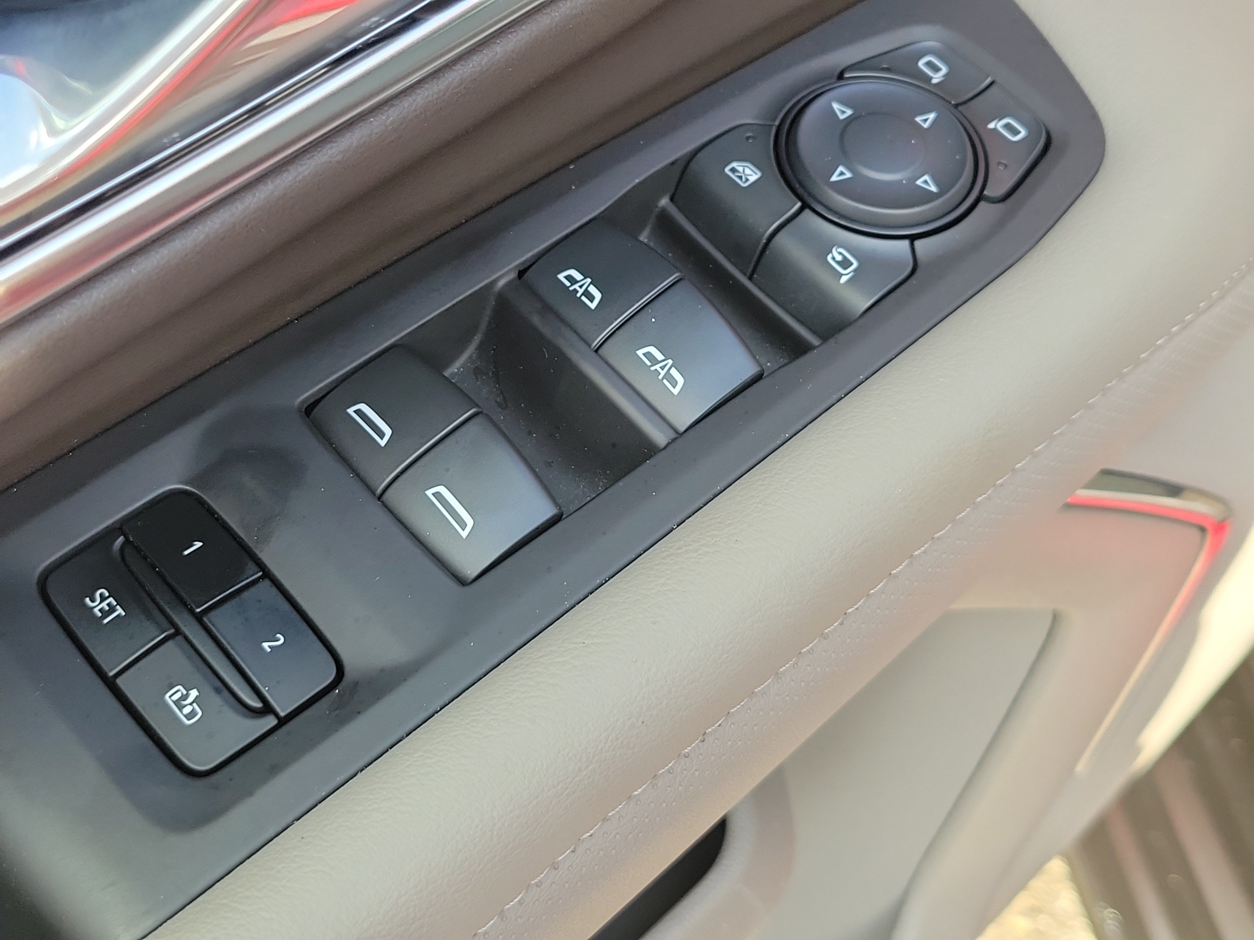 Used 2024 GMC Yukon XL SLT w/ SLT Luxury Package AWD/4WD image 21