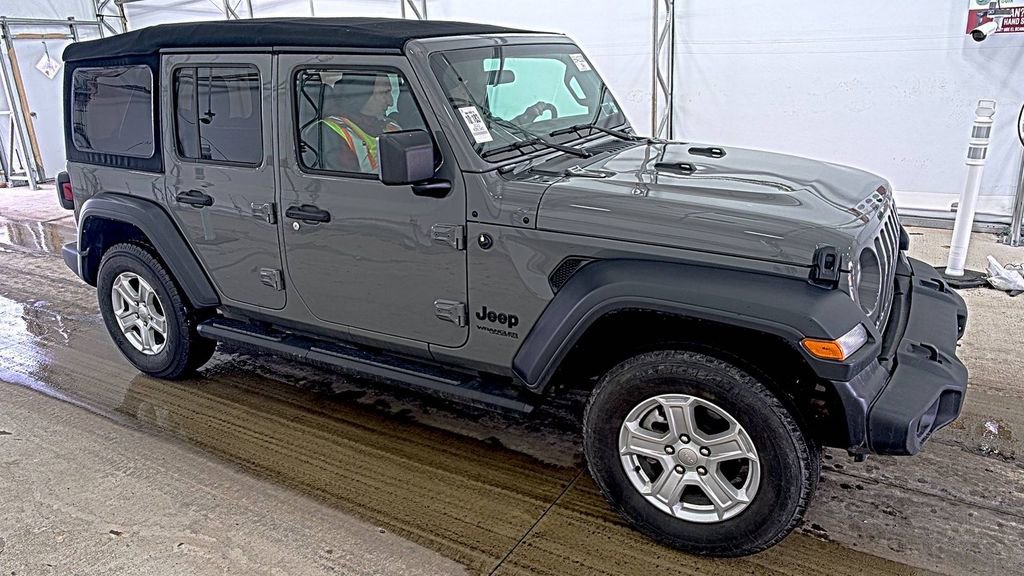 Used 2022 Jeep Wrangler Unlimited Sport image 3